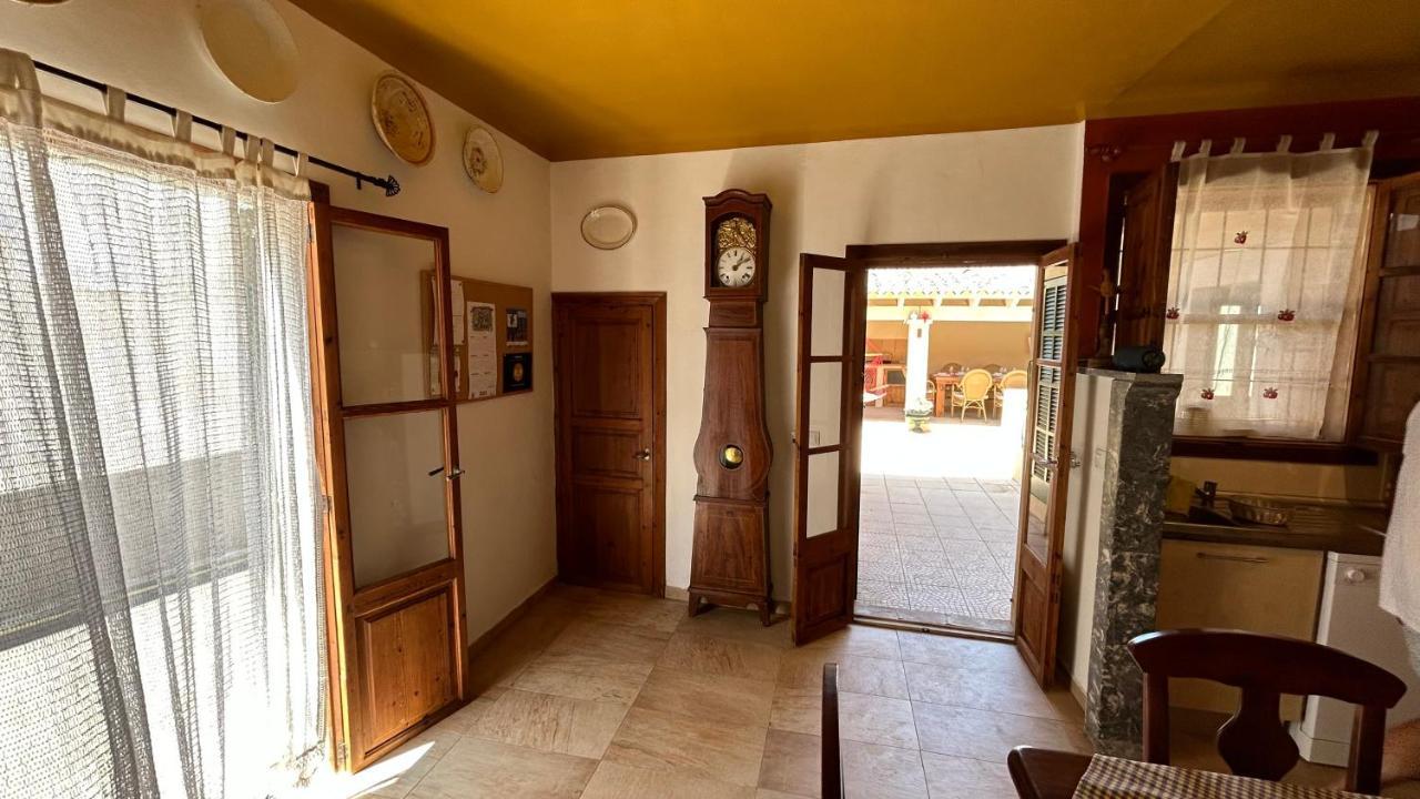 Casa Padrina Burballa Maria De La Salut Exterior photo